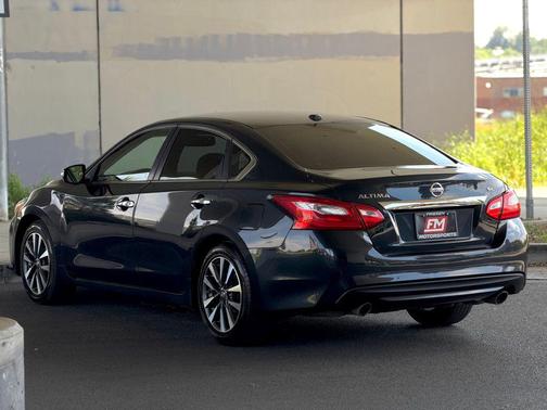 Storm Blue 2017 Nissan Altima 2.5 SL