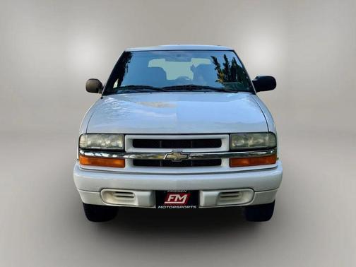 2004 Chevrolet Blazer LS