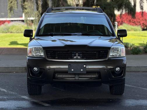 Carbon Pearl 2011 Mitsubishi Endeavor LS