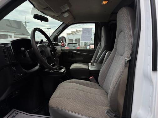 Summit White 2007 GMC Savana 2500 Cargo