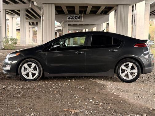 2014 Chevrolet Volt Base