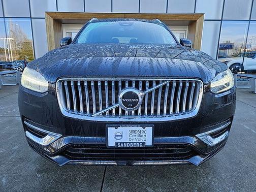 Onyx Black 2023 Volvo XC90 Plus