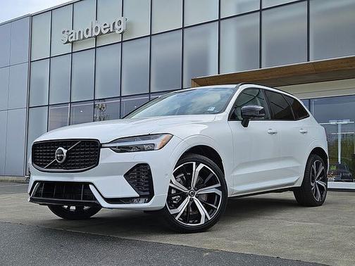 Crystal White 2023 Volvo XC60 B6 AWD Ultimate Dark