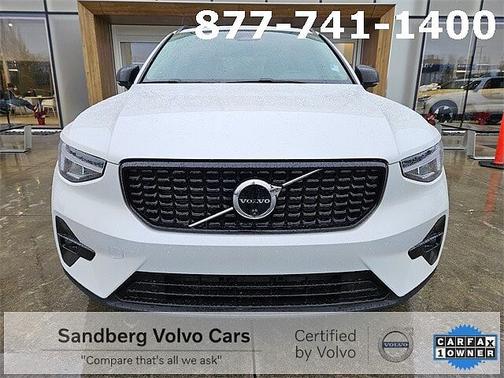 2025 Volvo XC40 Plus