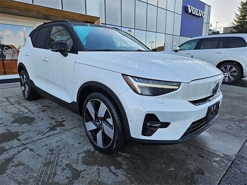 2023 Volvo XC40 Ultimate