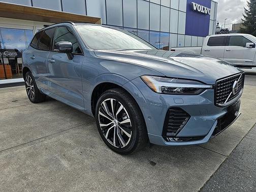 Thunder Grey 2023 Volvo XC60 Plus
