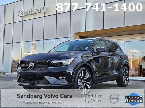 2025 Volvo XC40 Plus