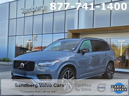 2023 Volvo XC90 Recharge Plug-In Hybrid Plus Dark 7-Seater