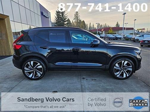 2025 Volvo XC40 Plus