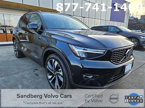 2025 Volvo XC40 Plus