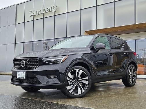 2024 Volvo XC40 Plus