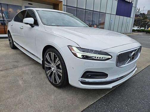 Crystal White 2023 Volvo S90 B6 AWD Ultimate Bright
