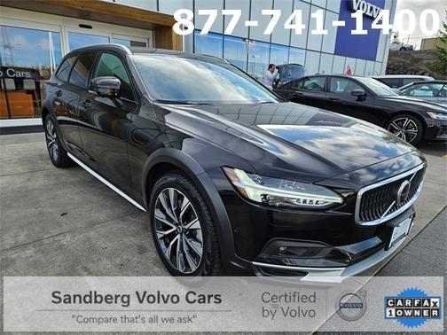 2023 Volvo V90 Cross Country B6 AWD Plus