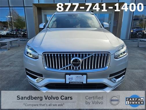 2022 Volvo XC90 T6 AWD Inscription 6 Seater