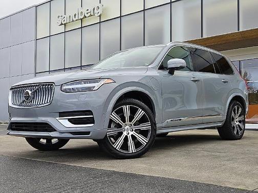 Vapour Grey 2024 Volvo XC90 T8 Ultimate Bright 7-Seater