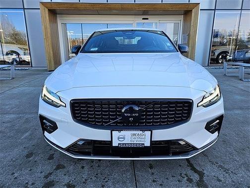 2023 Volvo S60 Plus