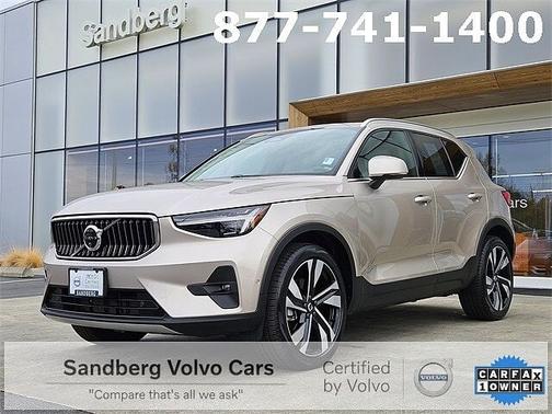 2024 Volvo XC40 B5 Ultimate Bright