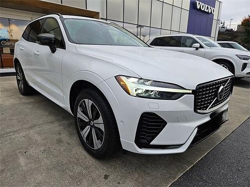 2023 Volvo XC60 Plus
