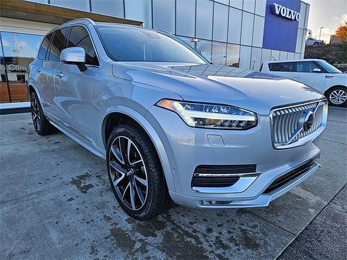 2023 Volvo XC90 Plus