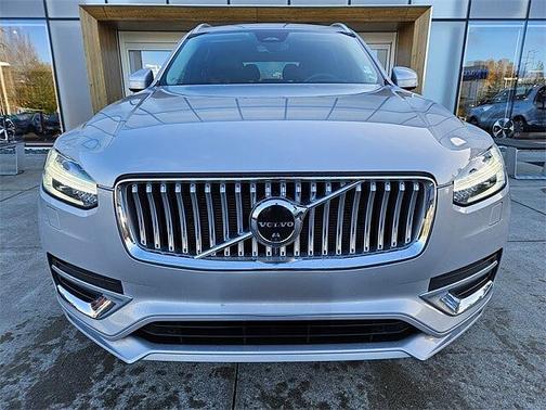 2023 Volvo XC90 Plus
