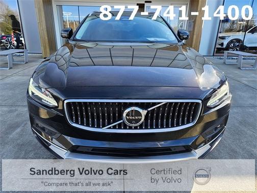 2023 Volvo V90 Cross Country B6 AWD Plus