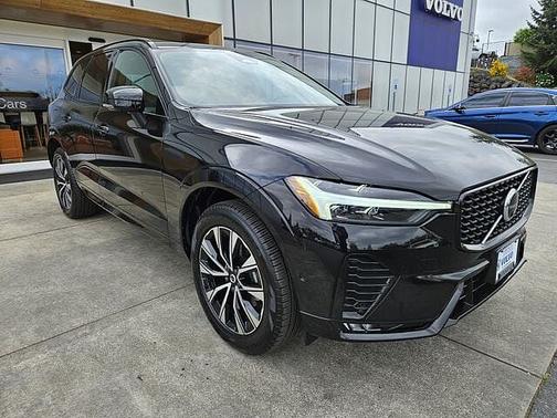 Onyx Black 2025 Volvo XC60 Plus