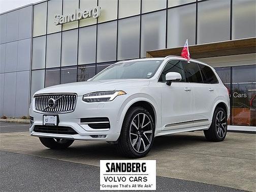 2023 Volvo XC90 Plus