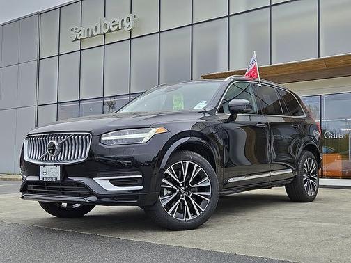 Onyx Black 2024 Volvo XC90 Plus
