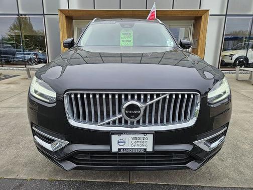Onyx Black 2024 Volvo XC90 Plus