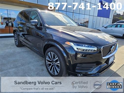2022 Volvo XC90 T6 AWD Momentum 7 Seater