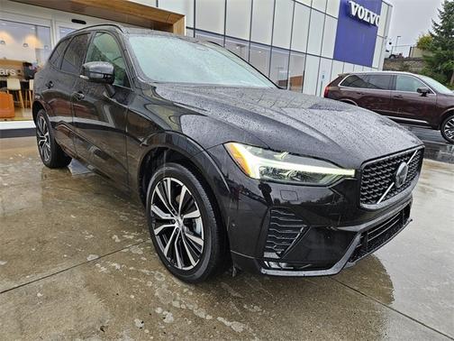 2023 Volvo XC60 B5 AWD Plus Dark