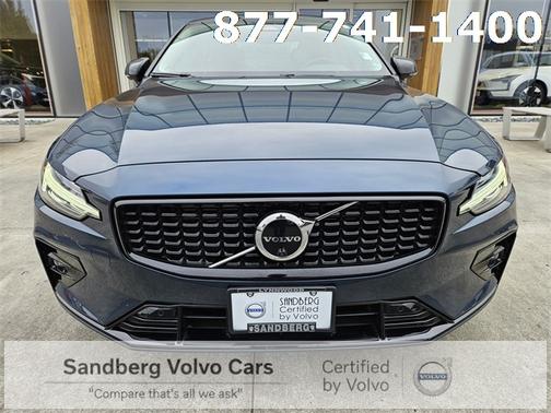 2023 Volvo S60 B5 AWD Plus Dark