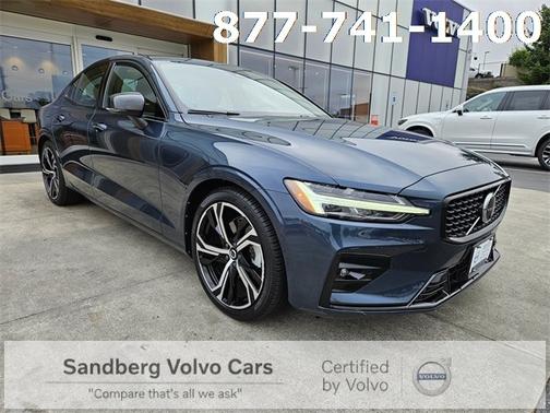 2023 Volvo S60 B5 AWD Plus Dark