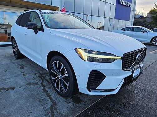 2023 Volvo XC60 Plus