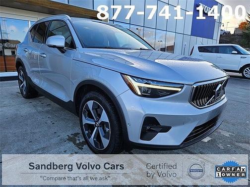 2023 Volvo XC40 B5 AWD Ultimate Bright
