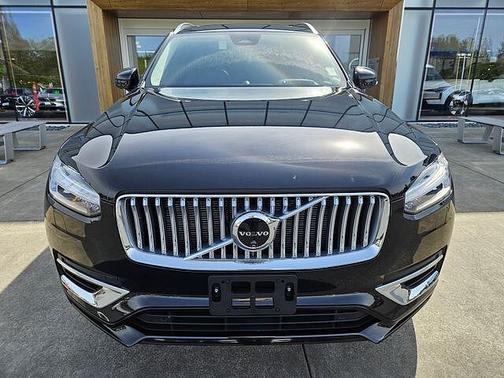 Onyx Black 2024 Volvo XC90 T8 Ultimate Bright 7-Seater