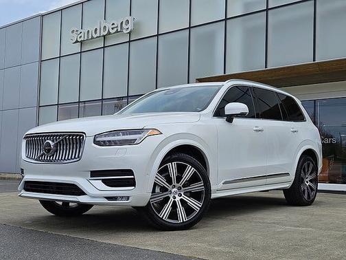 Crystal White 2024 Volvo XC90 B6 Ultimate Bright 7-Seater
