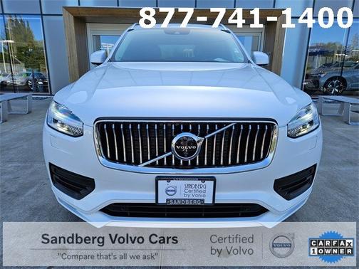 2022 Volvo XC90 T6 AWD Momentum 6 Seater