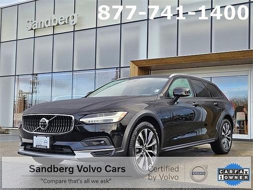 2024 Volvo V90 Cross Country Plus