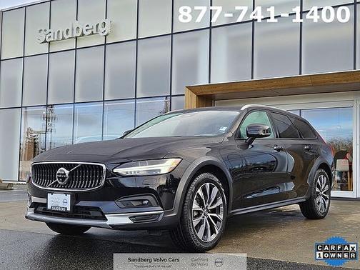 2024 Volvo V90 Cross Country B6 Plus
