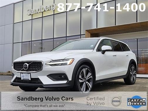 2025 Volvo V60 Cross Country Plus