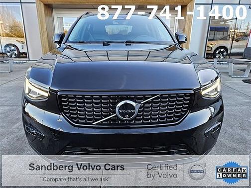 2023 Volvo XC40 B5 AWD Ultimate Dark