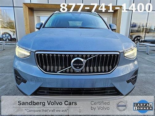 2023 Volvo XC40 B5 AWD Ultimate Bright