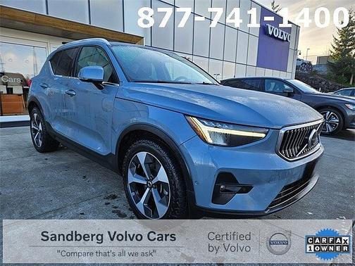 2023 Volvo XC40 B5 AWD Ultimate Bright