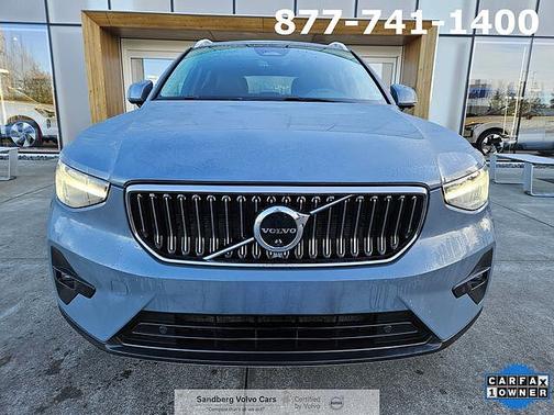 2023 Volvo XC40 B5 AWD Ultimate Bright