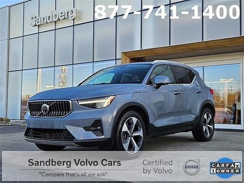 2023 Volvo XC40 B5 AWD Ultimate Bright