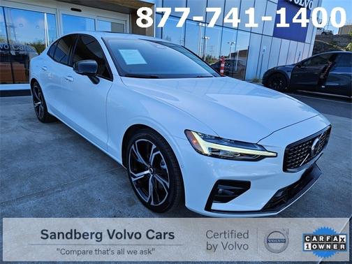 2024 Volvo S60 B5 Plus Dark