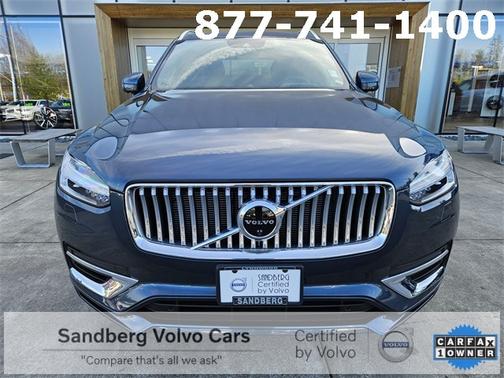 2022 Volvo XC90 Recharge Plug-In Hybrid eAWD Inscription 7 Seater