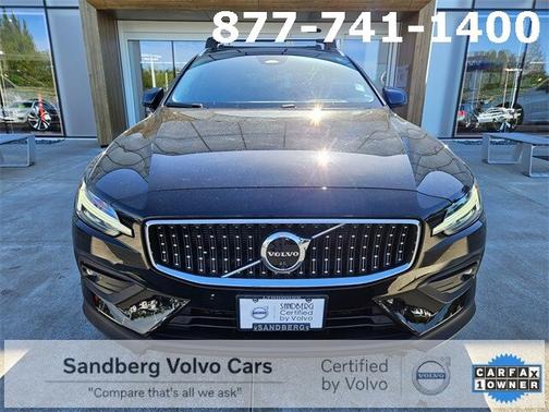 2023 Volvo V60 Cross Country B5 AWD Ultimate