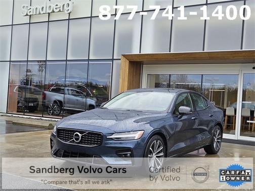 2022 Volvo S60 B5 AWD Momentum